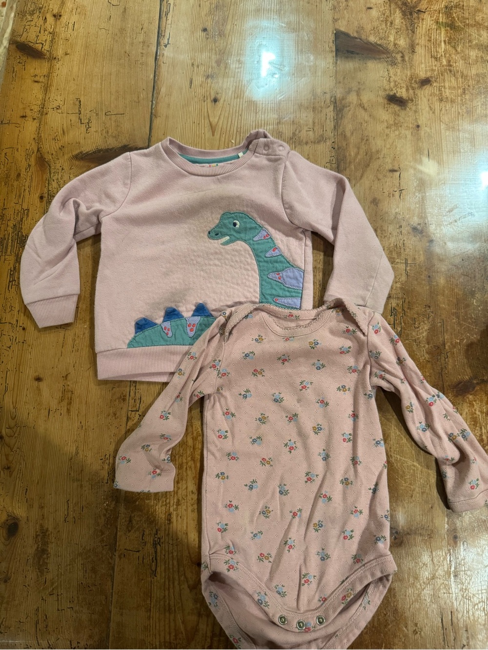 Baby Boden Pink Dinosaur Sweatshirt and Floral Bodysuit Set
